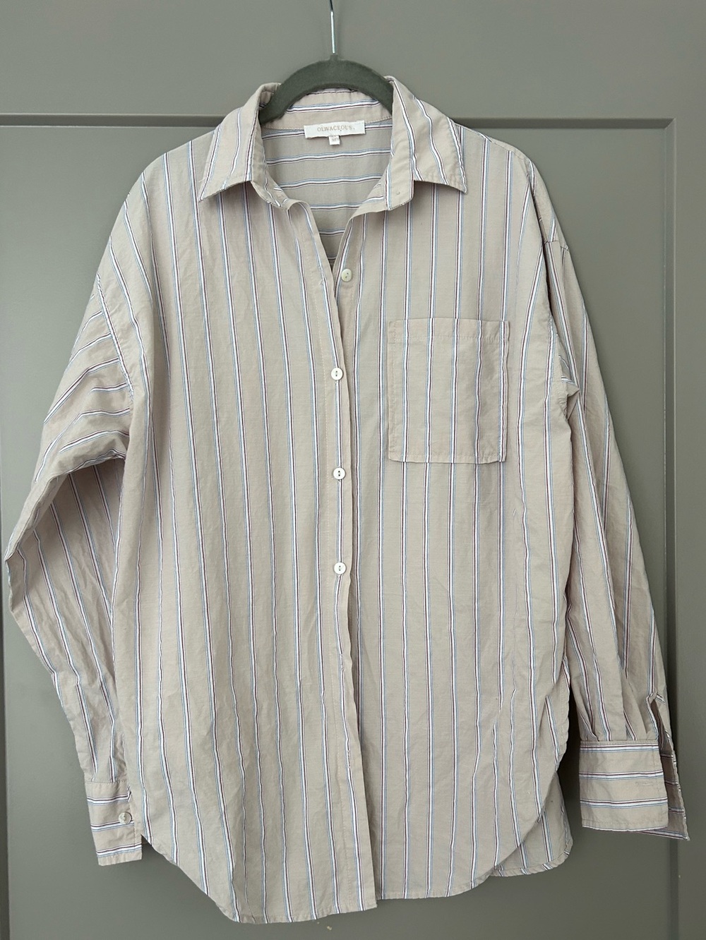 SET - Striped Long-Sleeve Button-Up Shirt and Shorts Size M